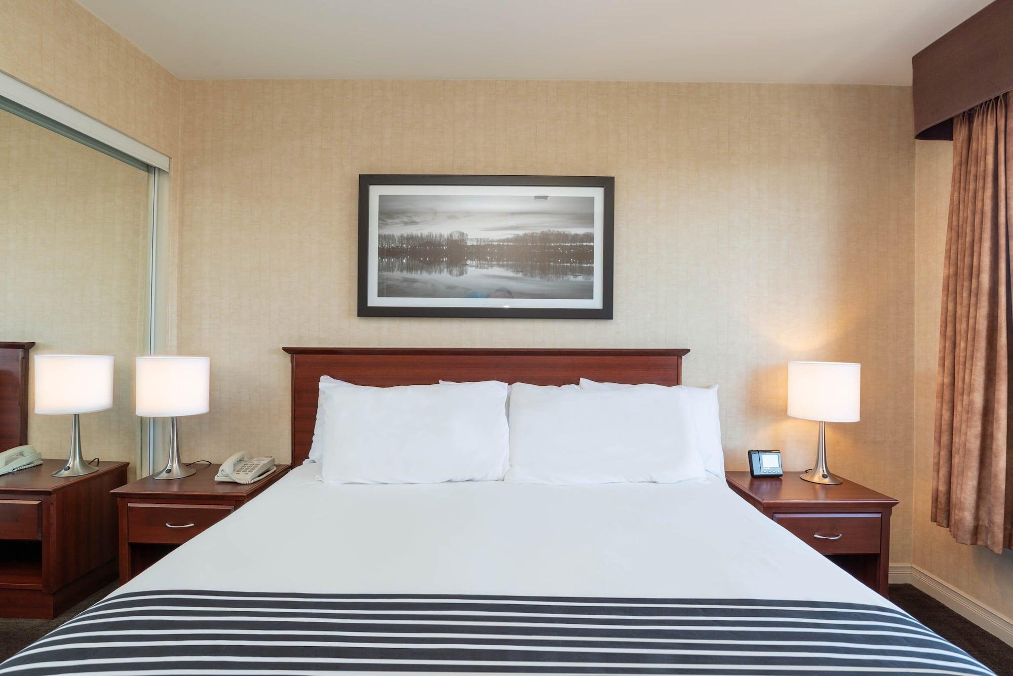 Sandman Suites Surrey - Guildford Екстериор снимка