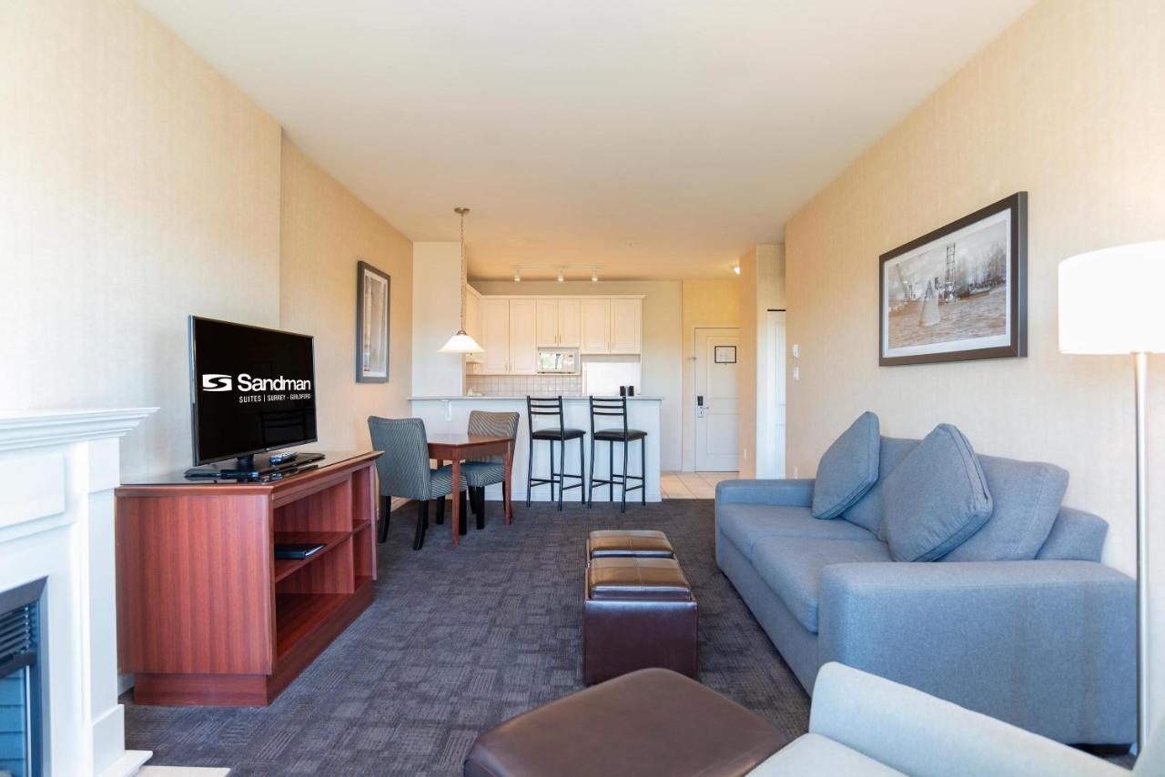 Sandman Suites Surrey - Guildford Екстериор снимка