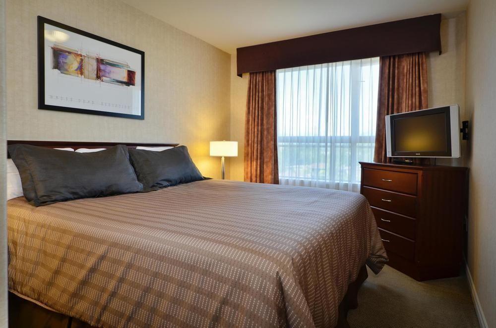 Sandman Suites Surrey - Guildford Екстериор снимка